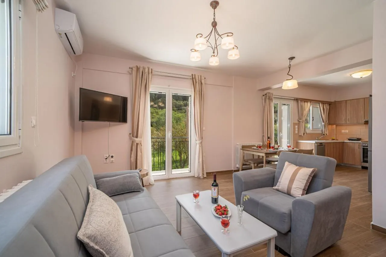Ilias Apartments サミ