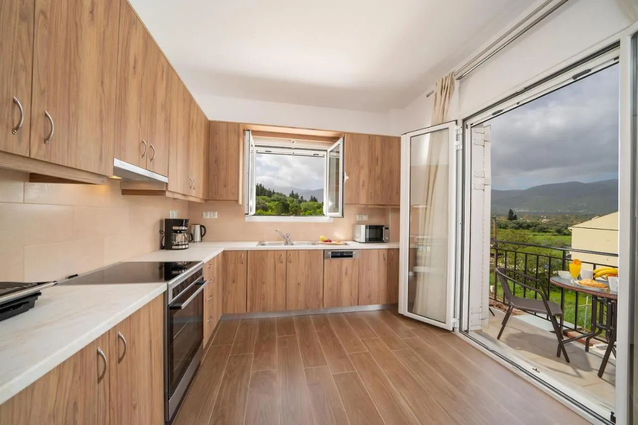 Ilias Apartments サミ
